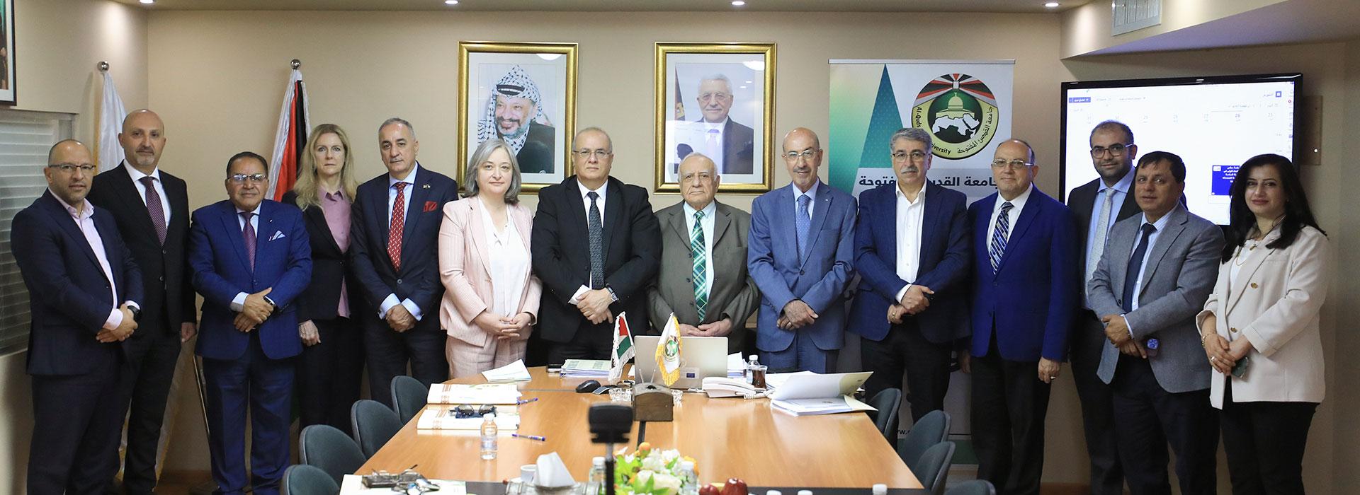مجلس أمناء 
