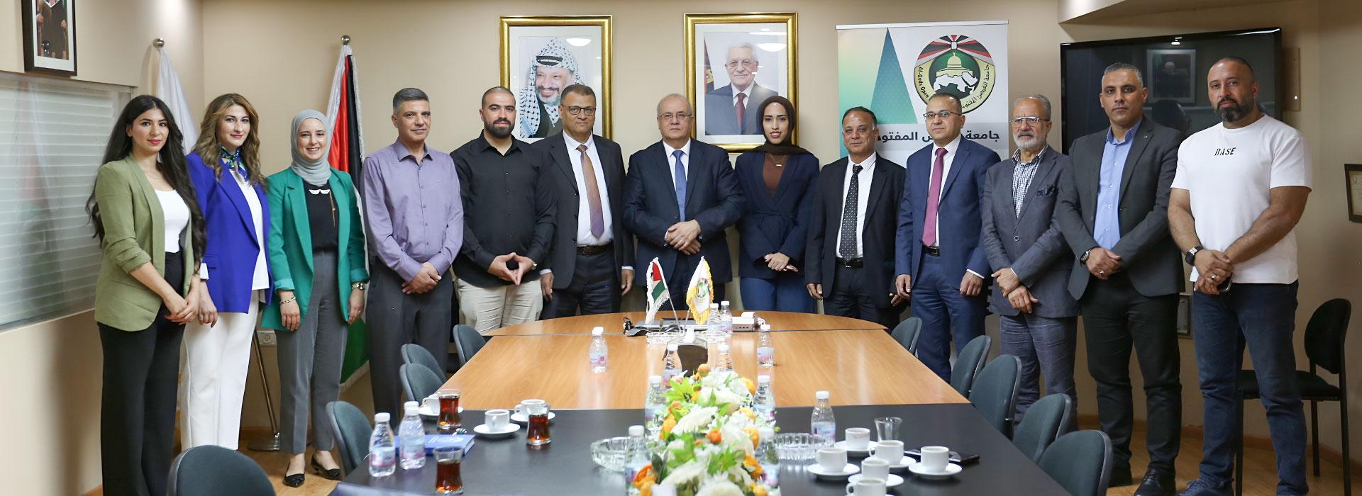طلبة الإعلام في 